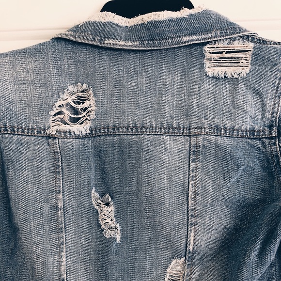 distressed short length jean jacket - Picture 4 of 4